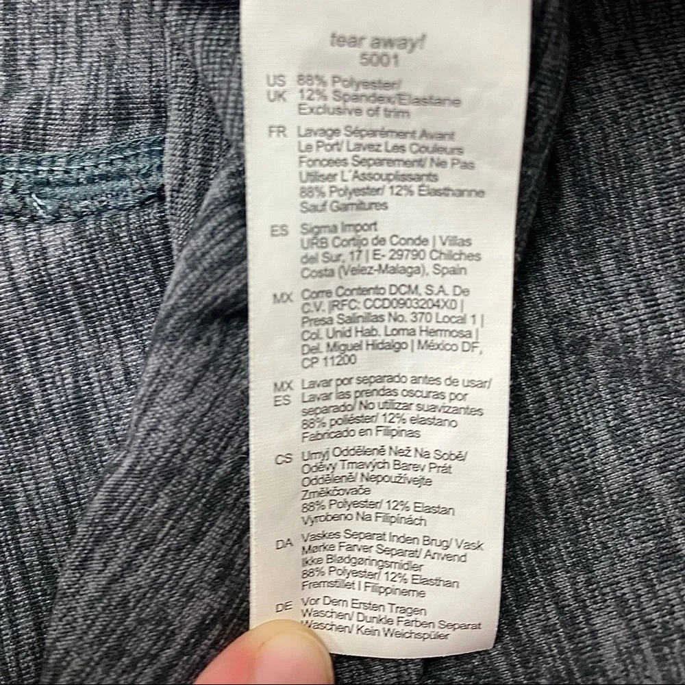 SOLD! Brooks Dash 1/2 Zip Pullover Running Athletic Top - Picture 10 of 11